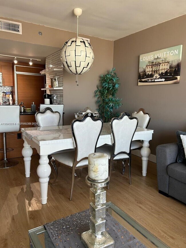 Photo - 50 Biscayne Blvd Unit 4607