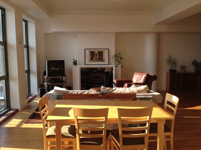 Photo - 165 N Canal St Unit 1301