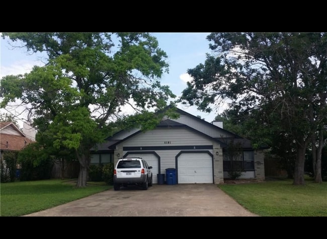 Building Photo - 6101 Parkwood Dr Rental