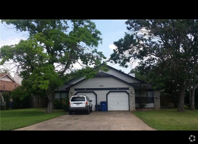Building Photo - 6101 Parkwood Dr Rental