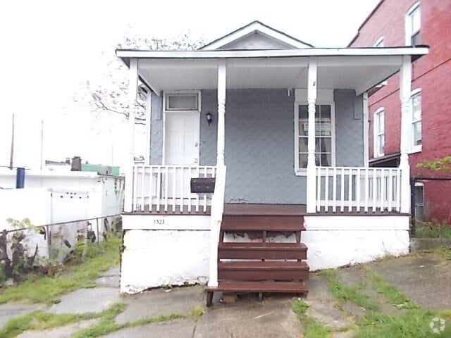 Building Photo - 1523 Elmtree St Rental