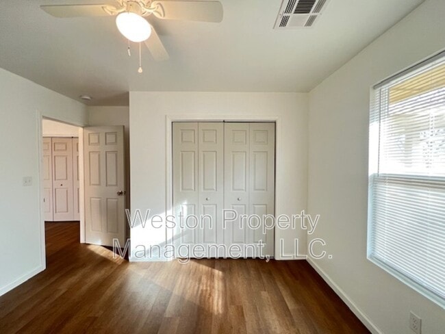 Photo - 1823 Rutgers Ave