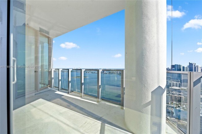 Photo - 2900 NE 7th Ave