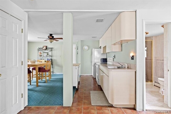 Photo - 830 N Broome Ave