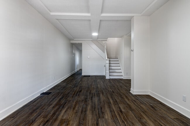 Photo - 410 E Beecher St