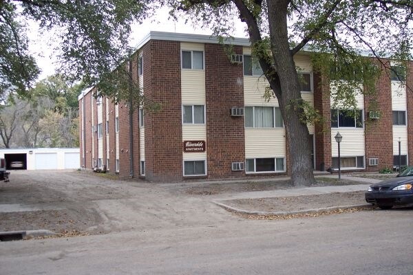 Photo - Riverside Apartments
