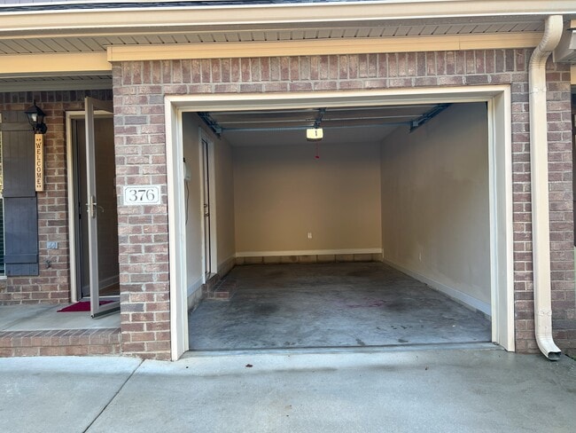 Photo - 376 Connor Cir