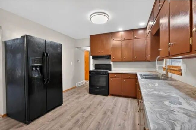 Photo - 1234 Northey St