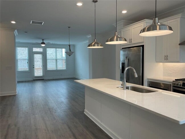 Photo - 3243 Bartee Walk