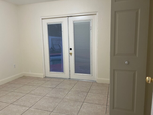 Photo - 710 Marlowe Ave