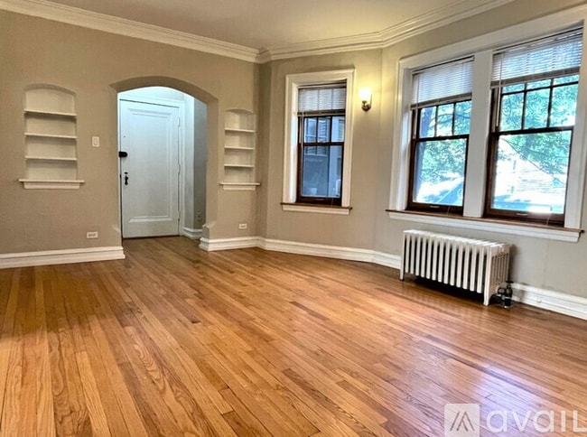 Building Photo - 1352 W Carmen Ave Unit 2S