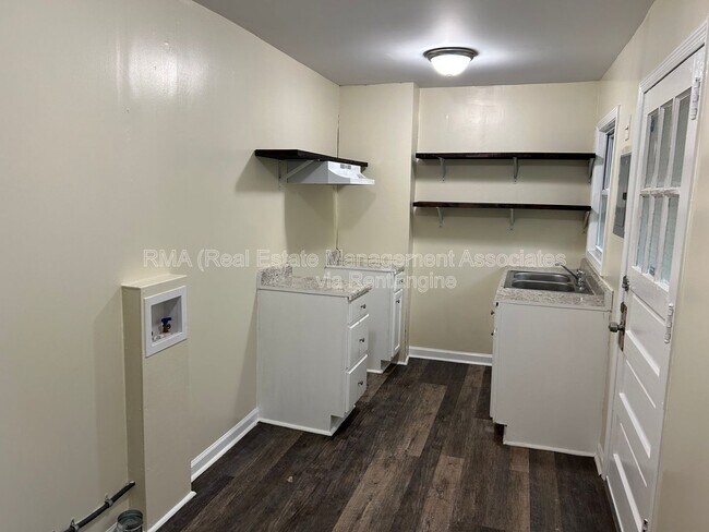 Photo - 724 W Taylor St