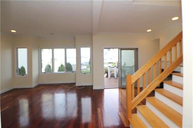 Photo - 143 Grovers Ave