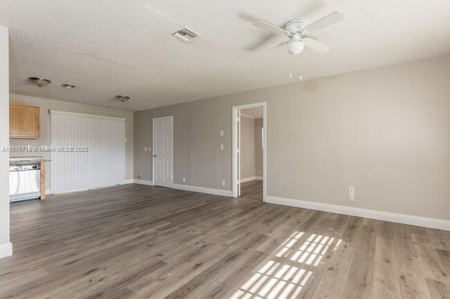 Photo - 2424 Angler Dr