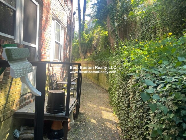 Photo - 38 Gibson St Unit 6B