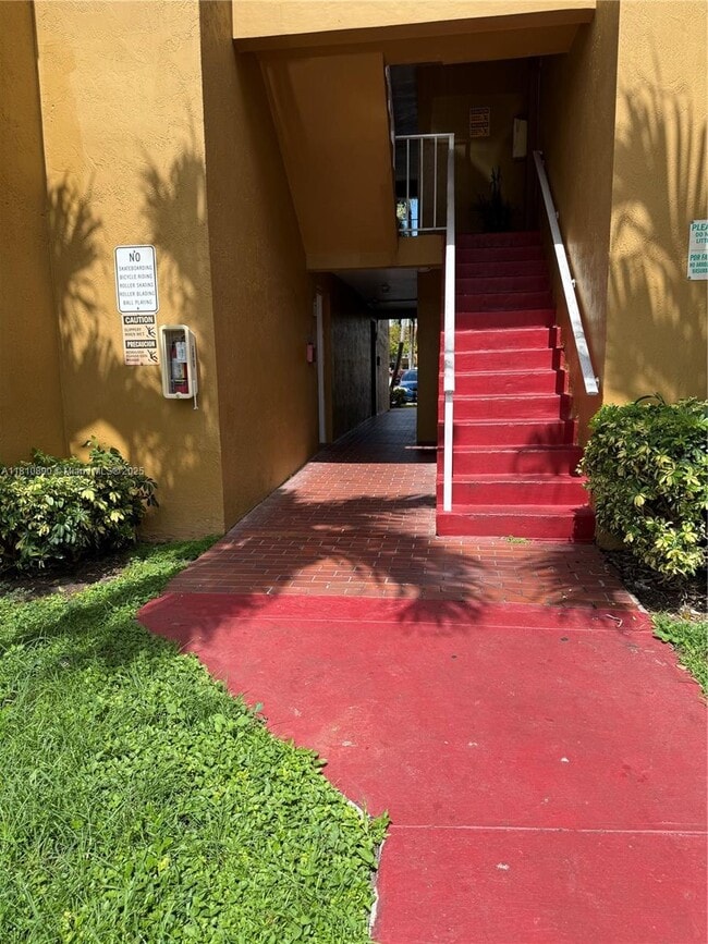 Photo - 15600 SW 80th St Unit L-108