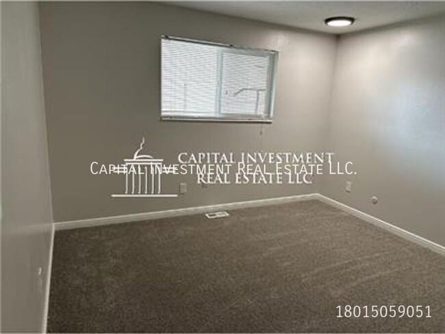 Photo - 7669 Birch St
