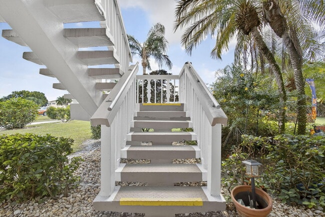 Photo - 16 Sussex A Unit 16