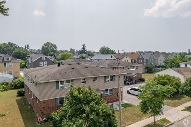 Photo - Holling Homes