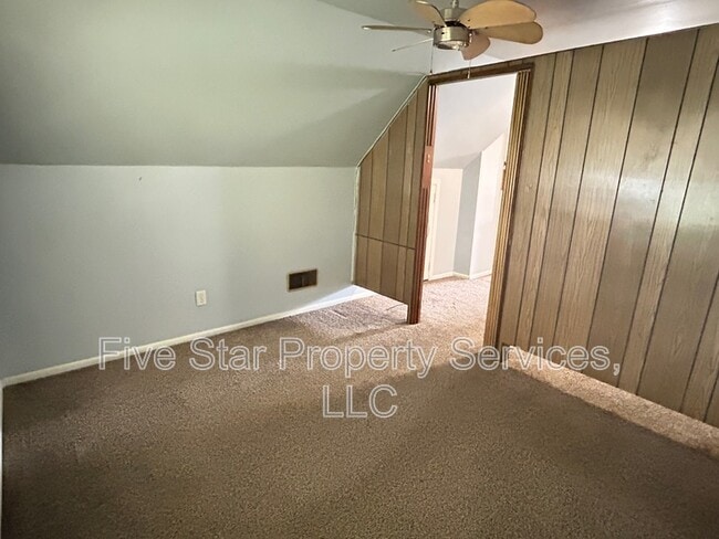 Building Photo - 2244 S 9th St Unit Apt 2