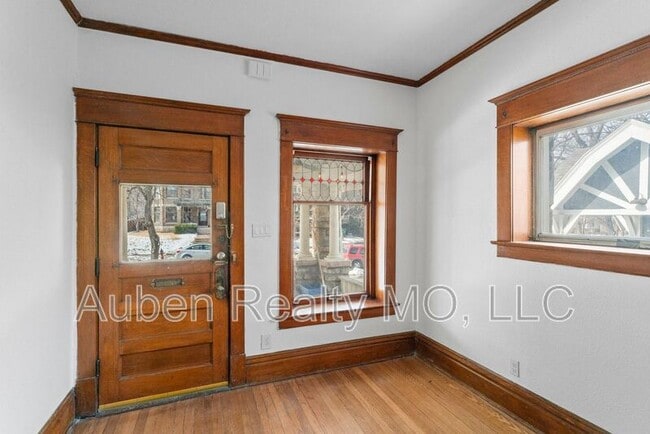 Photo - 3825 Walnut St