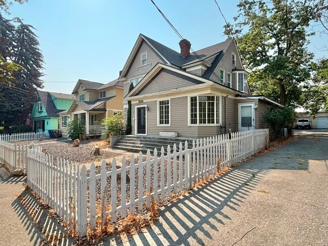 Photo - 1635 W Pacific Ave Unidad A