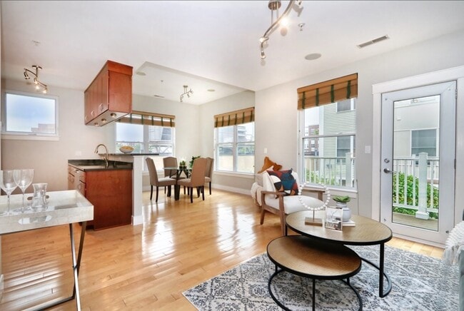Photo - 27 Wheeler St Condo