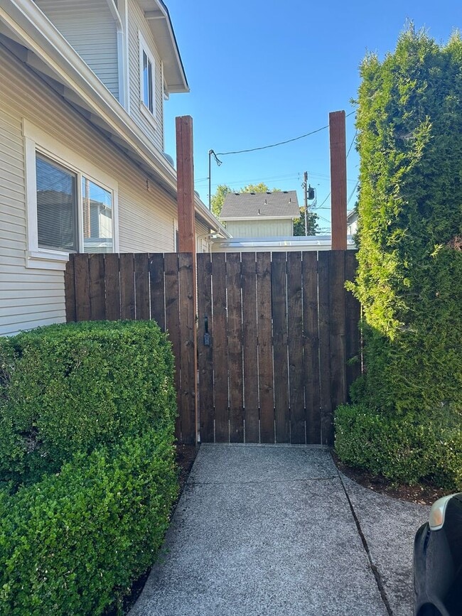 Photo - Updated 1 bed, 1 bath in Eugene!