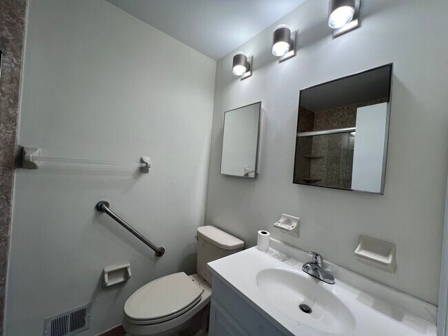 Photo - 9153 Ellie Dr Unidad 1