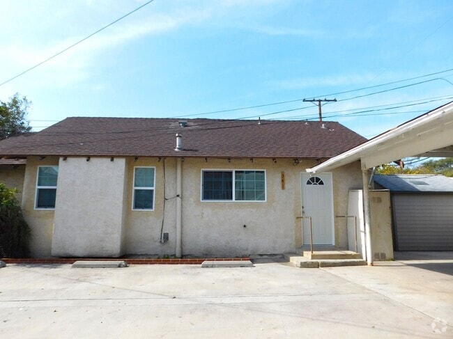Building Photo - Garfield 339-341 Unit 339-341 W Garfield Ave Rental