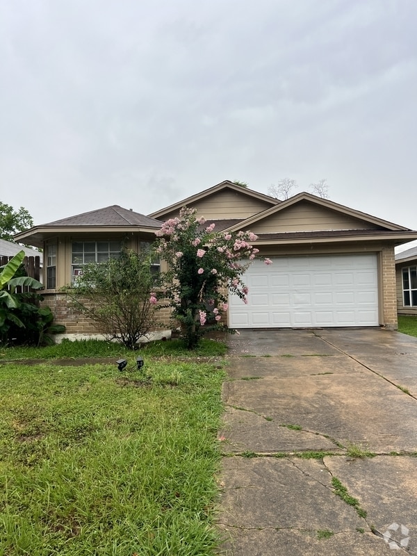 Building Photo - 1719 Bugle Run Dr Rental