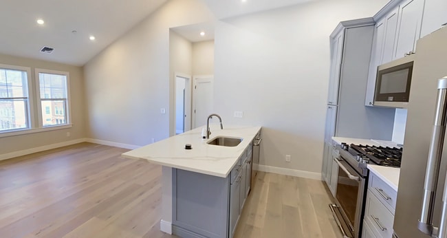 Photo - 26 Cummins Hwy Unit #32 - 2