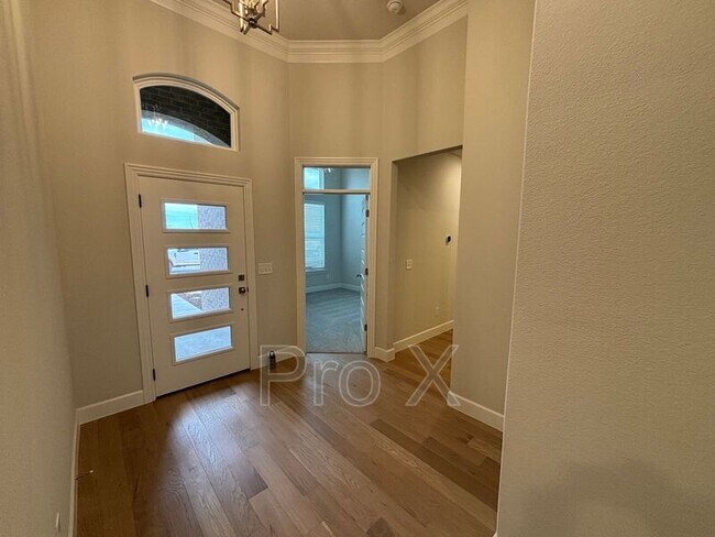 Photo - 1908 Charles St