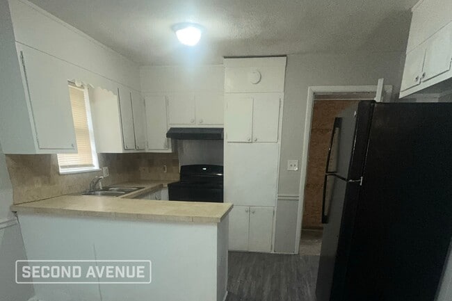 Photo - 510 Denise Dr SW