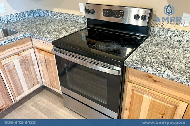 Photo - 2928 E Cornell St
