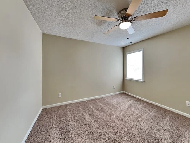 Photo - 7536 Thebes Dr
