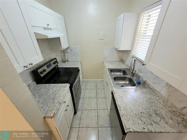 Photo - 4870 NE 16th Ave