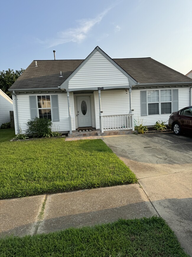 Building Photo - 1848 Gershwin Dr Rental
