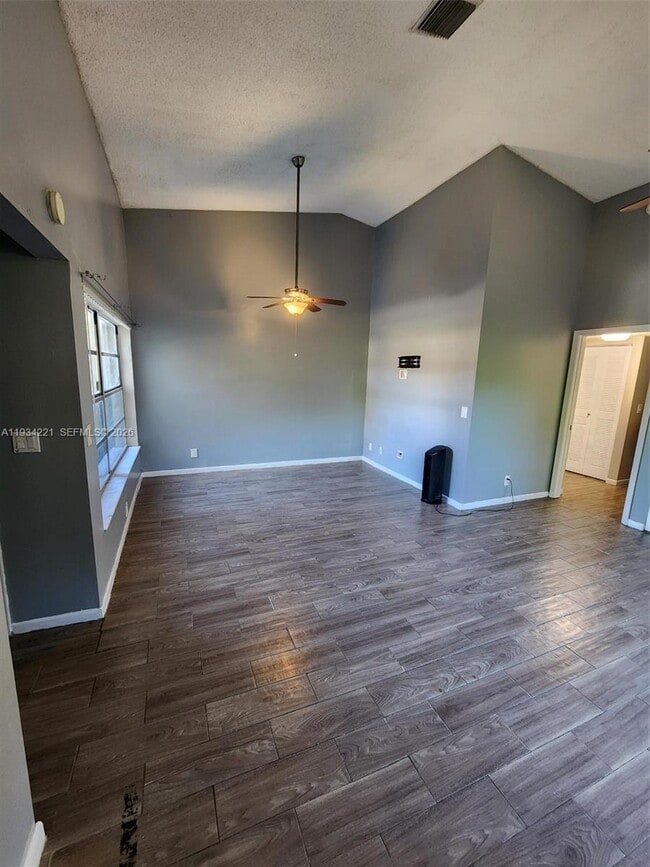 Photo - 7446 NW 34th St