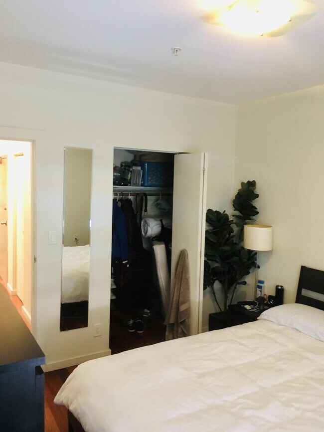 Photo - 440 Richards St Unit 205