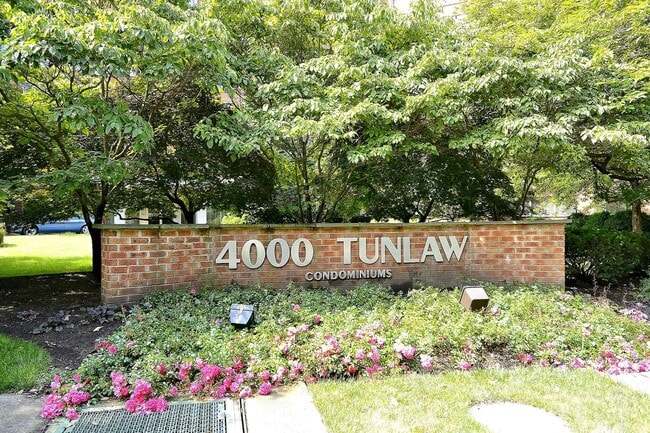 Building Photo - Glover Park Rental