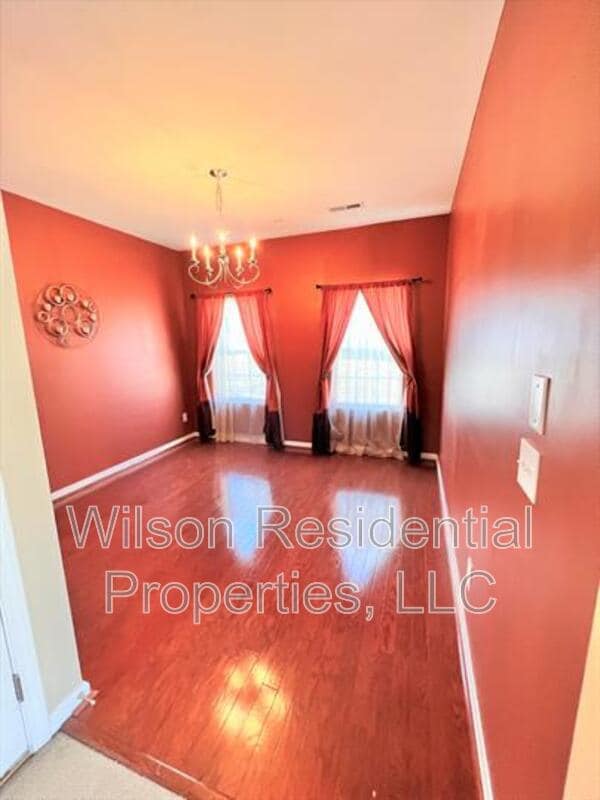 Photo - 6 Red Brush Ct