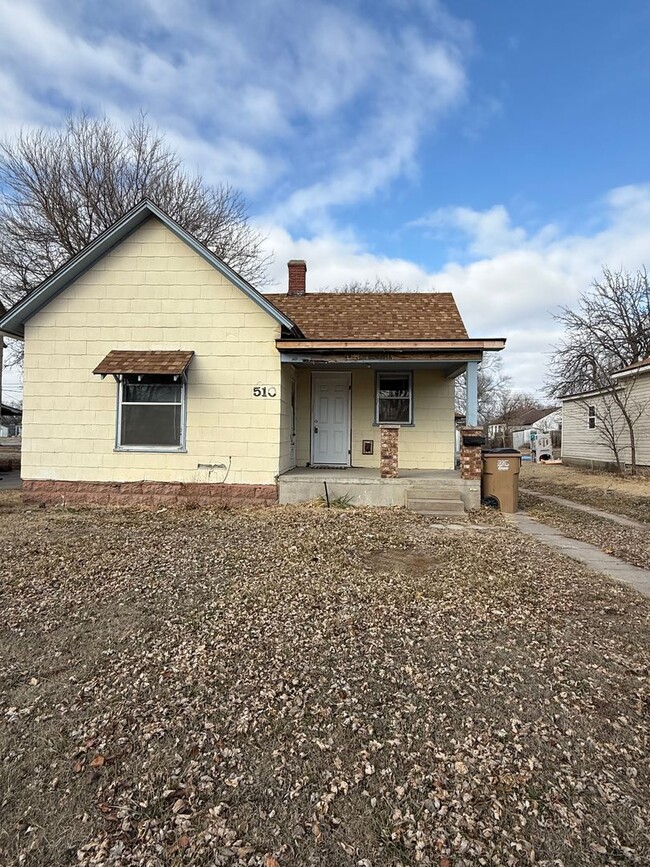 1 Bedroom, 1 Bathroom House with Detached ... - 1 Bedroom, 1 Bathroom House with Detached ...