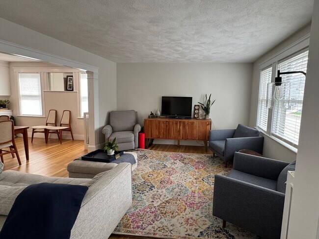Photo - 62 Varnum St Unit 1
