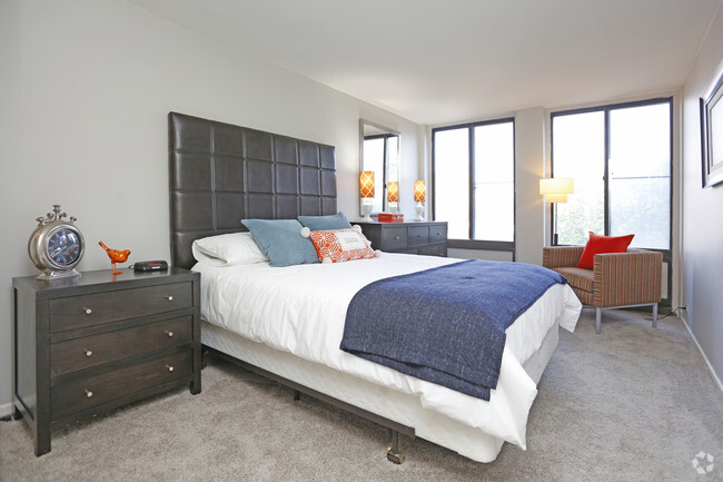 1 BR, 1 BA - bedroom