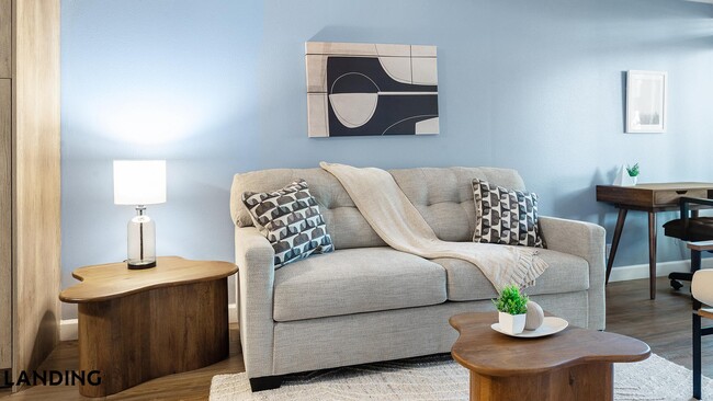 Building Photo - 2851 Maingate Village Cir