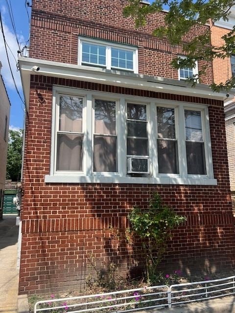 Building Photo - 34 63rd St Unit 2 Rental