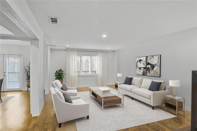 Building Photo - 3036 Vinings Ferry Dr SE Rental