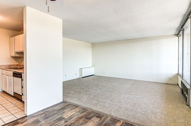 Photo - Thornton Place Apartments