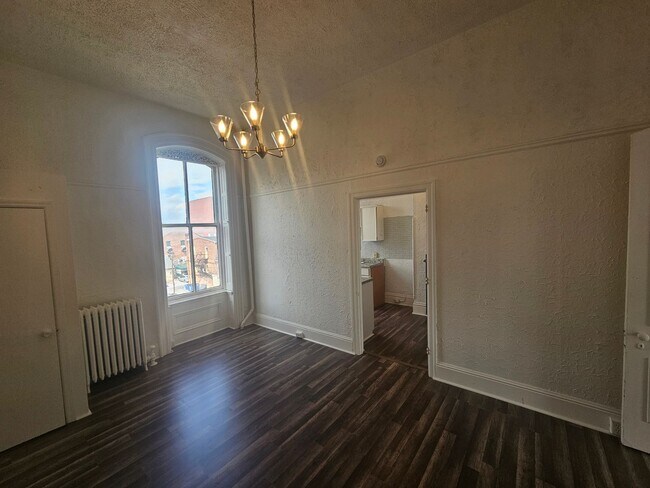 Photo - 49-51 West Market Street Unit 4R